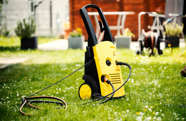 Best Gutter Cleaning  in Clinton, NY